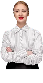 Frau mit verschränkten Armen steht für professionelle Transportanalyse und Auswertung